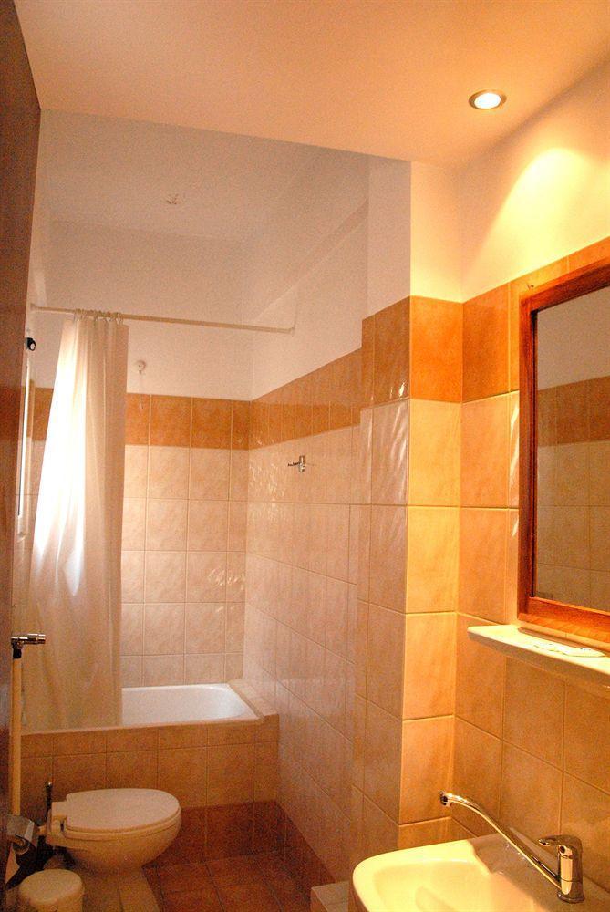 Vienna Hotel Athén Kültér fotó