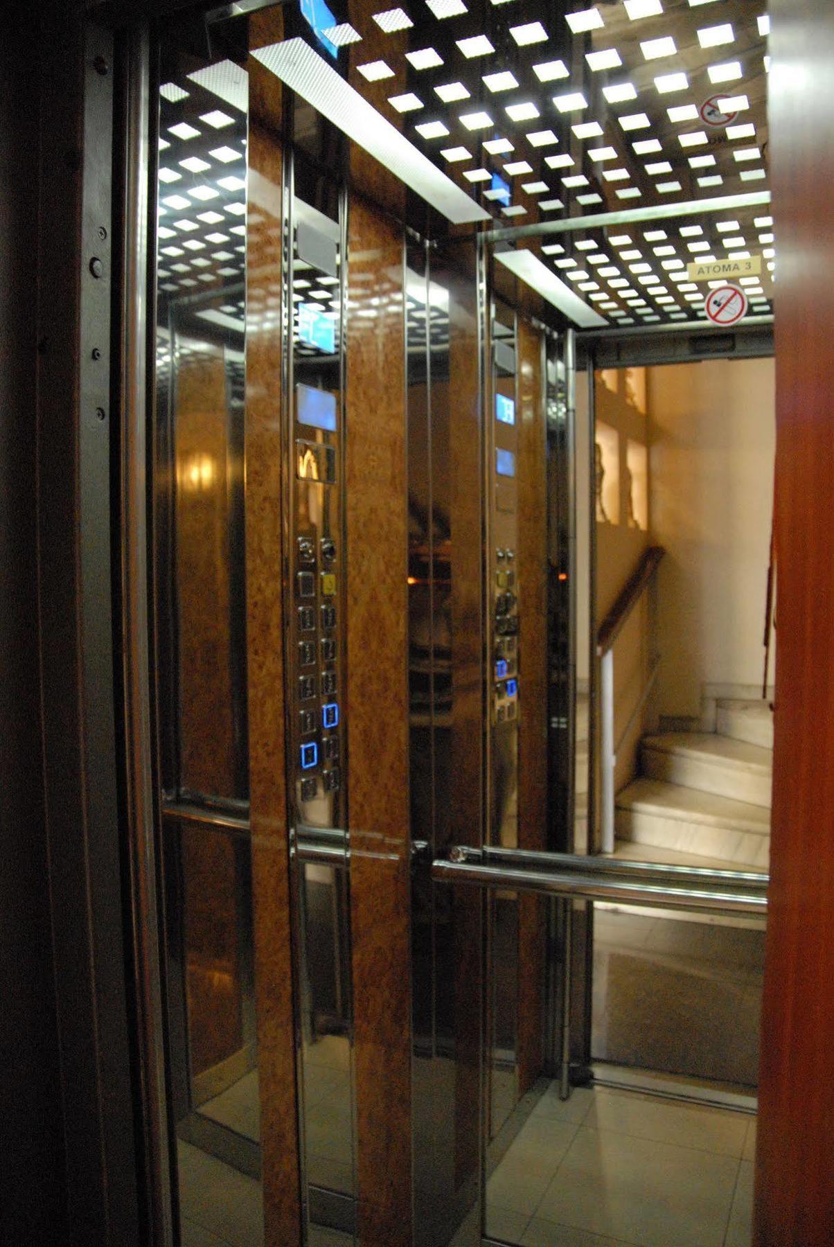 Vienna Hotel Athén Kültér fotó