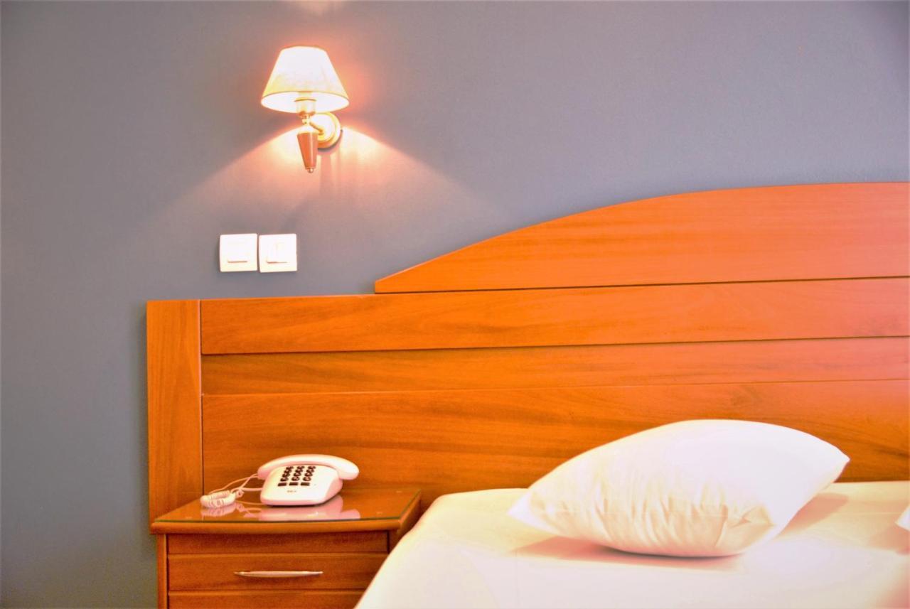 Vienna Hotel Athén Kültér fotó